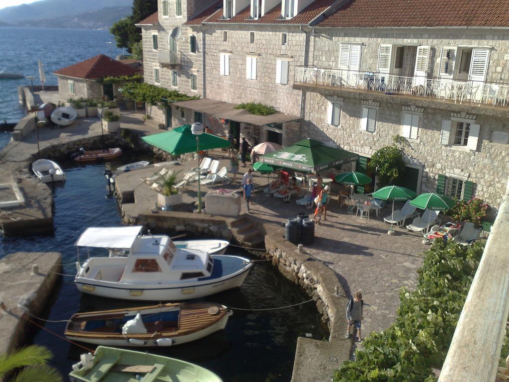 Apartments Barizon Luštica Exterior photo
