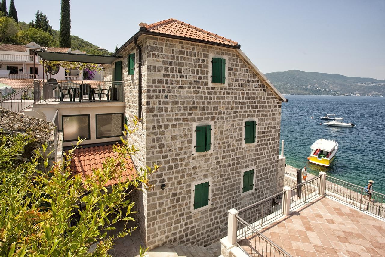 Apartments Barizon Luštica Exterior photo