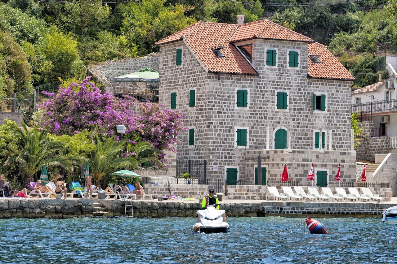 Apartments Barizon Luštica Exterior photo